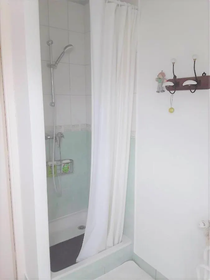 Homestay Dom & Ses Chambres D'Hotes Plouigneau France