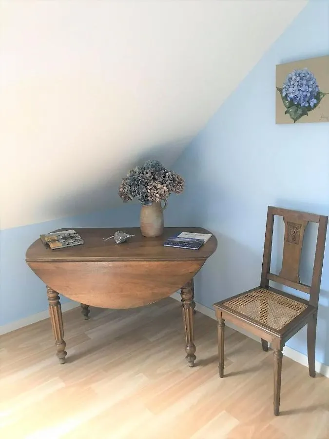 Dom & Ses Chambres D'Hotes Plouigneau Homestay